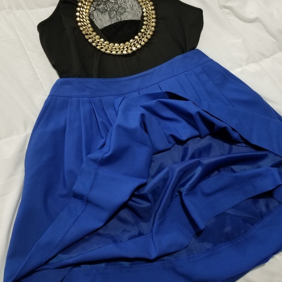 H&M Pleated Skirt - Picture 2 of 4